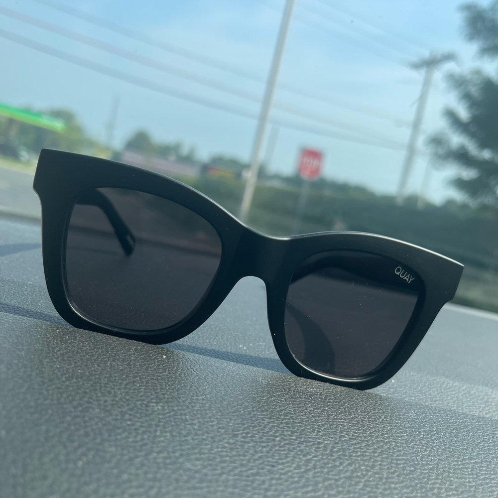 Quay After Hours Sunglasses NEVER WORN